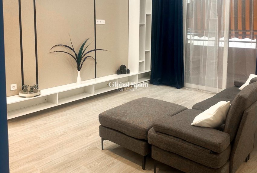 Revente - APPARTEMENT -
TORREVIEJA - El Acequión - Los Náufragos