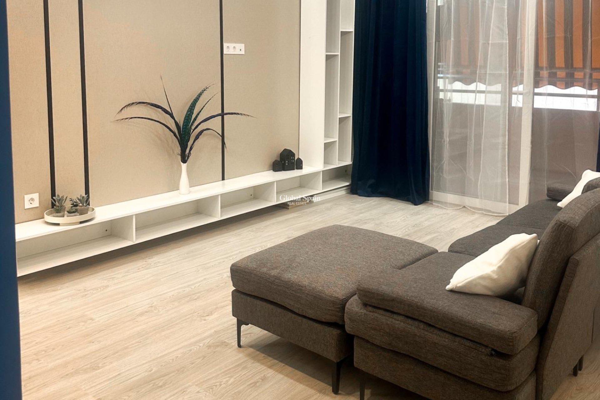 Revente - APPARTEMENT -
TORREVIEJA - El Acequión - Los Náufragos