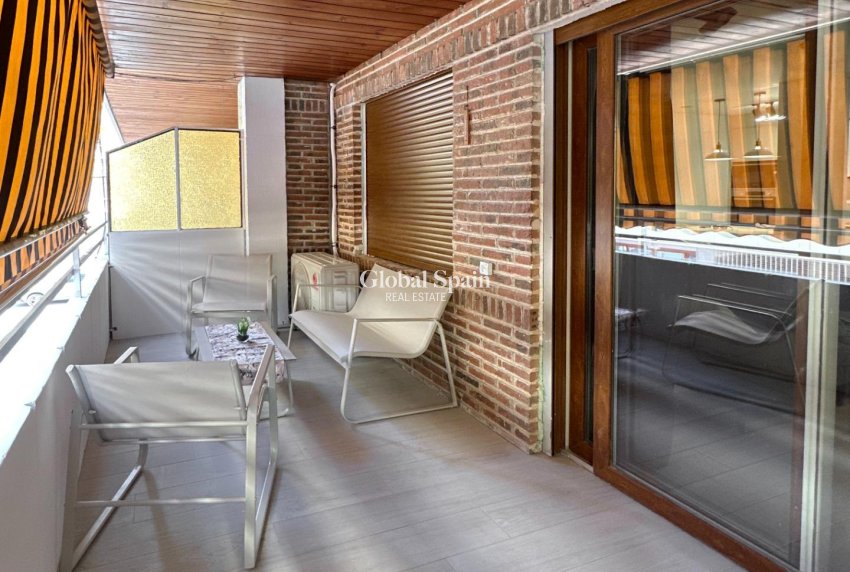 Revente - APPARTEMENT -
TORREVIEJA - El Acequión - Los Náufragos