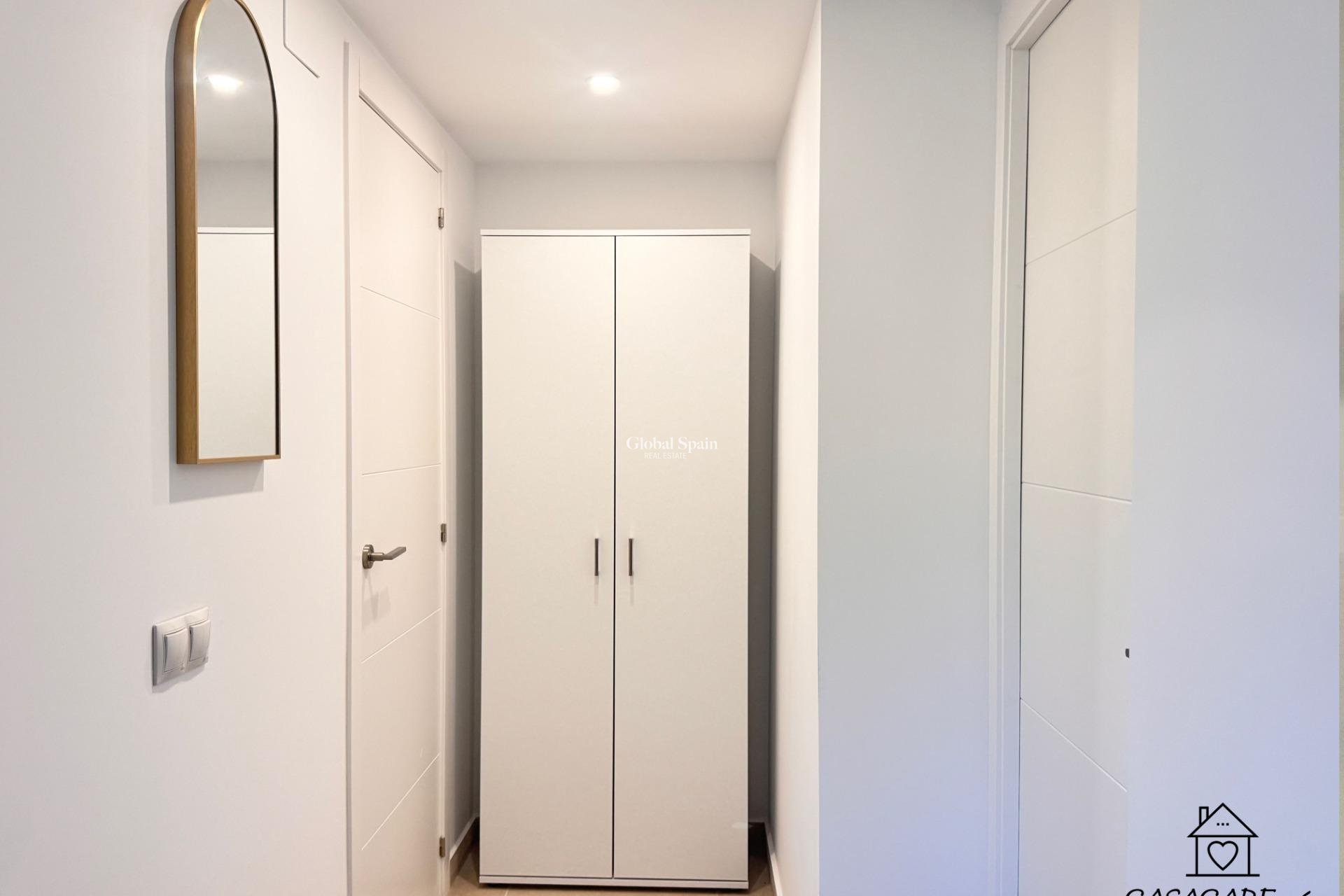 Revente - APPARTEMENT -
TORREVIEJA - El Acequión - Los Náufragos