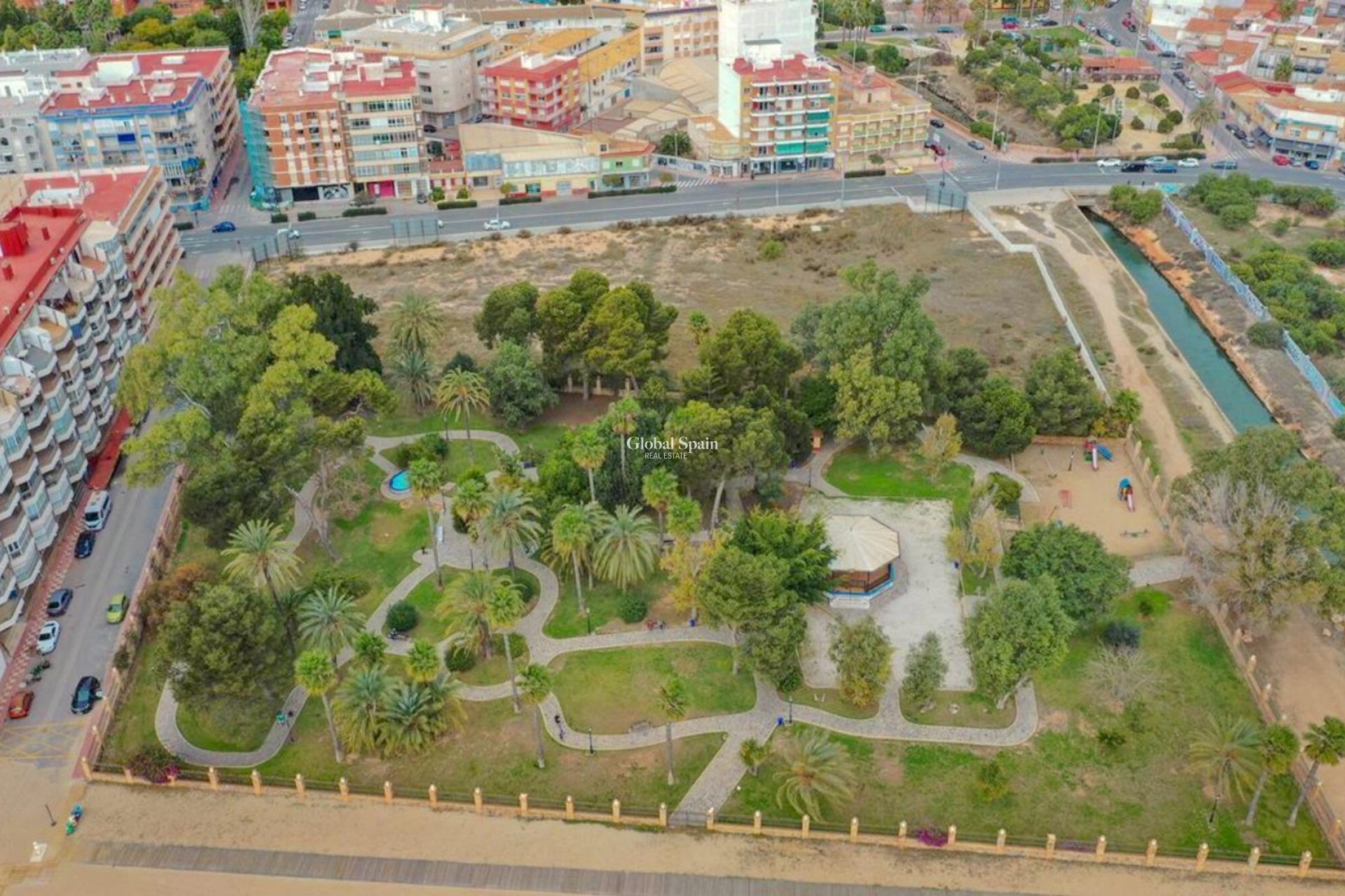 Revente - APPARTEMENT -
TORREVIEJA - El Acequión - Los Náufragos