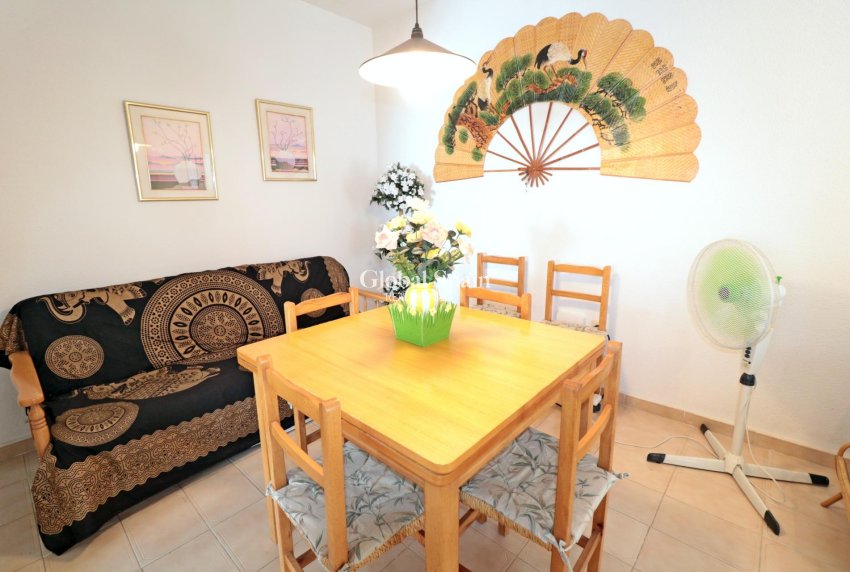 Revente - APPARTEMENT -
TORREVIEJA - El Acequión - Los Náufragos