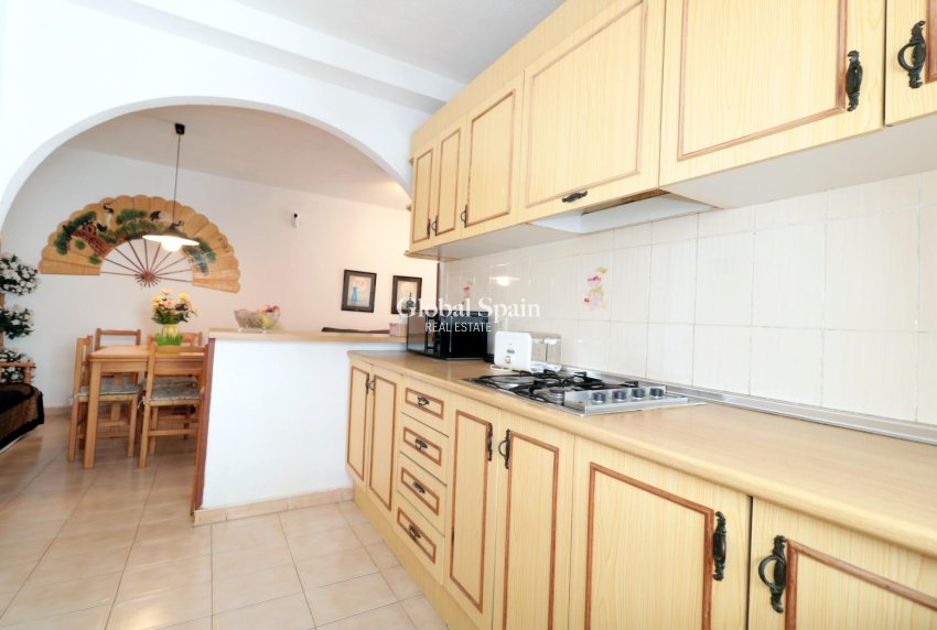 Revente - APPARTEMENT -
TORREVIEJA - El Acequión - Los Náufragos