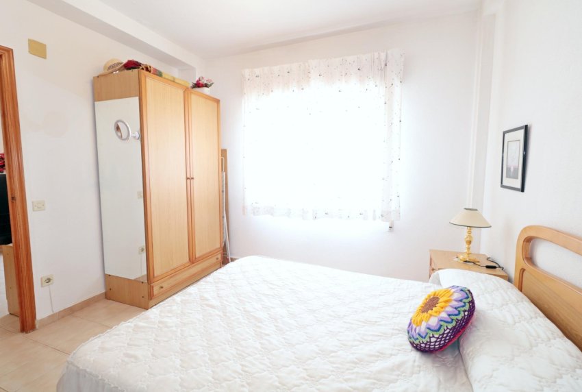 Revente - APPARTEMENT -
TORREVIEJA - El Acequión - Los Náufragos