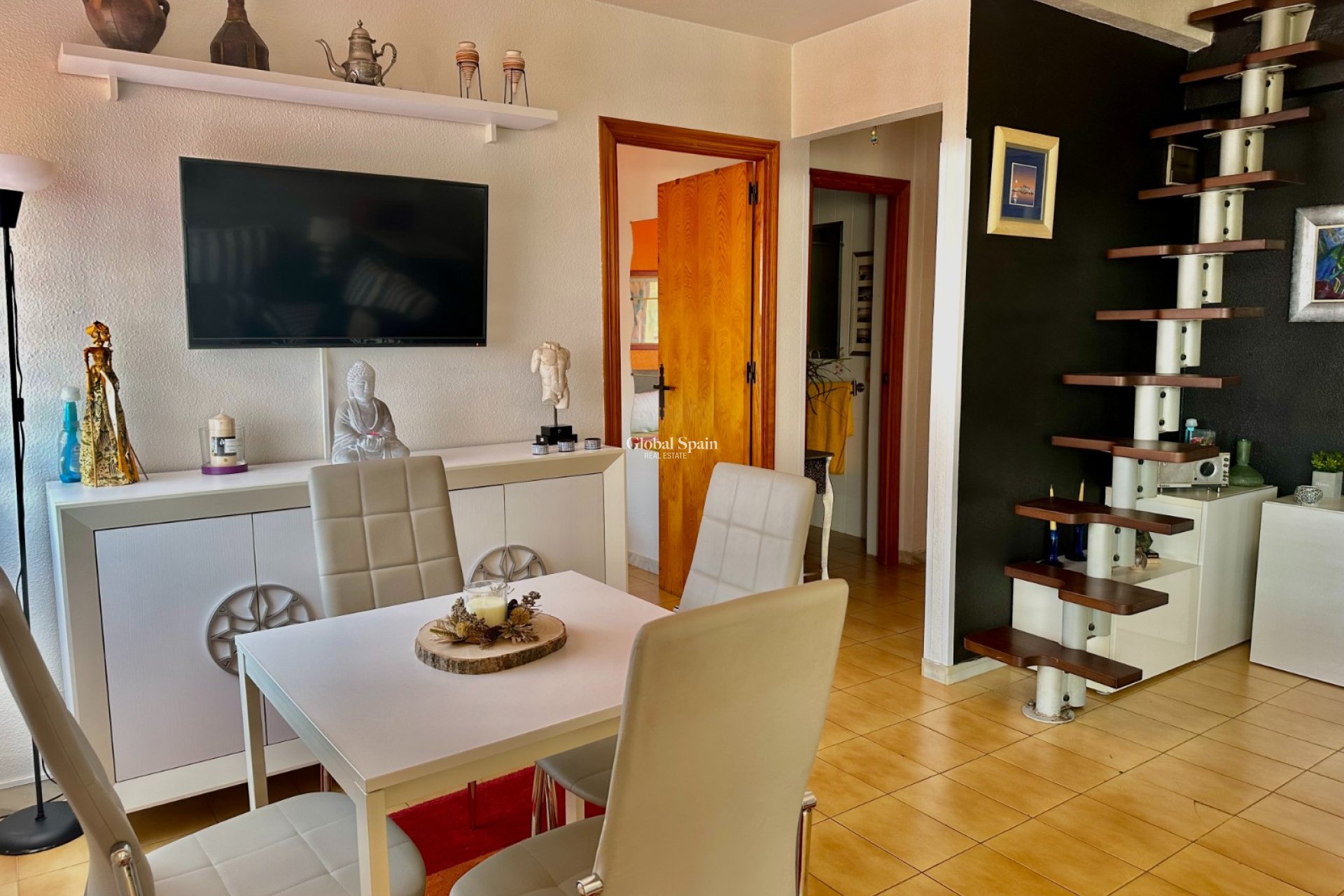 Revente - APPARTEMENT -
TORREVIEJA - El Acequión - Los Náufragos