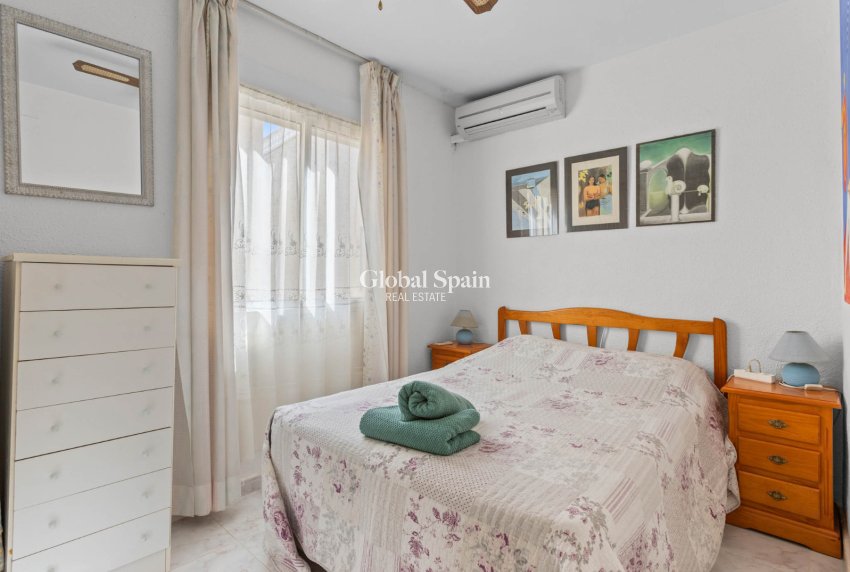 Revente - APPARTEMENT -
TORREVIEJA - El Chaparral