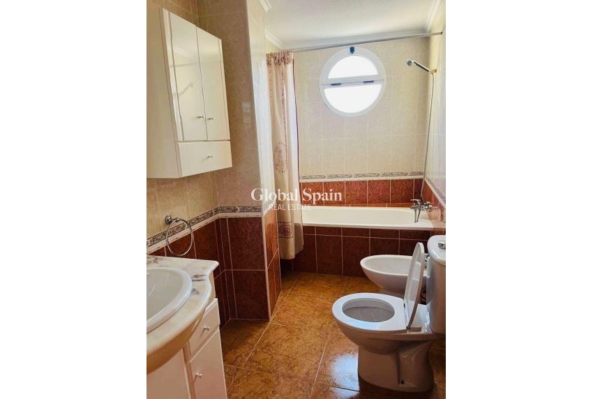 Revente - APPARTEMENT -
TORREVIEJA - El molino