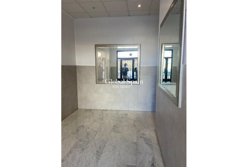 Revente - APPARTEMENT -
TORREVIEJA - El molino