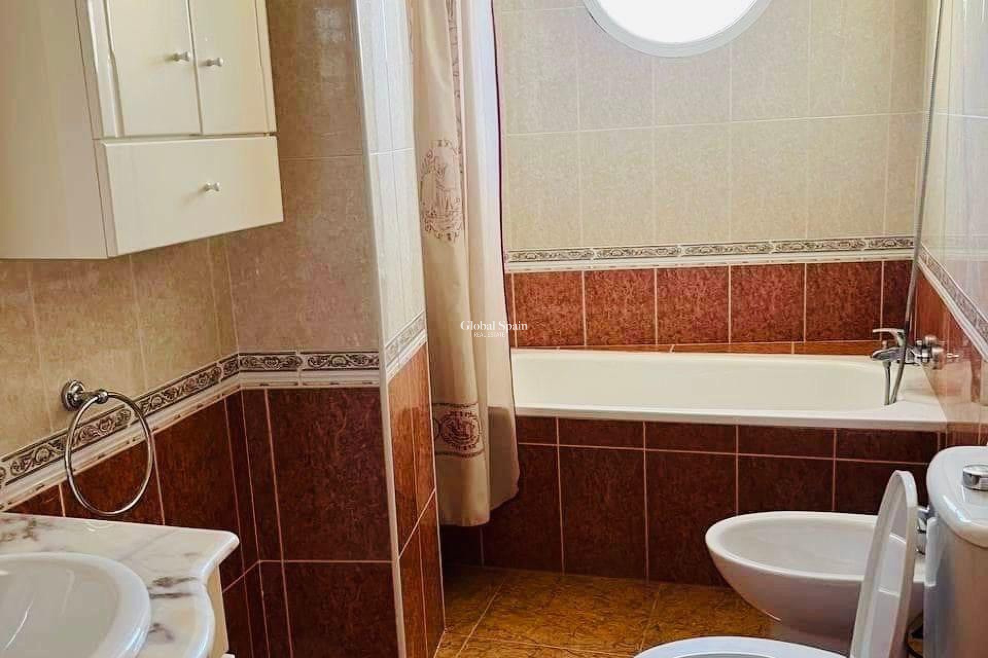 Revente - APPARTEMENT -
TORREVIEJA - El molino