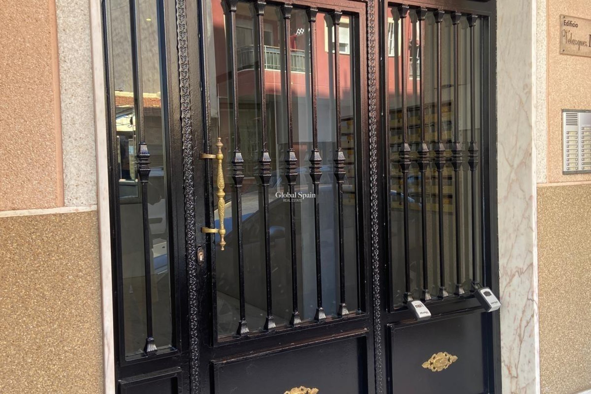 Revente - APPARTEMENT -
TORREVIEJA - El molino