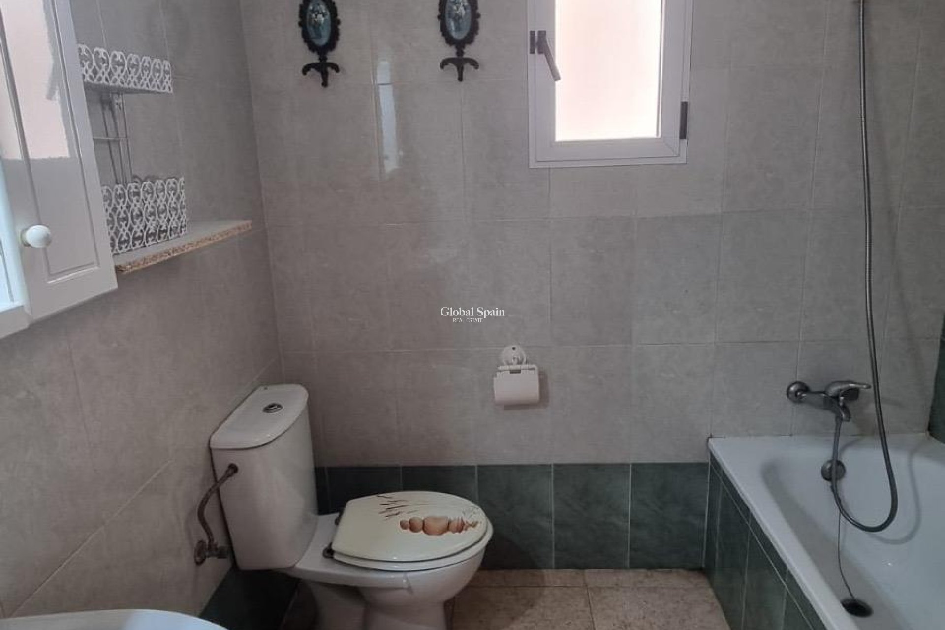 Revente - APPARTEMENT -
TORREVIEJA - El molino
