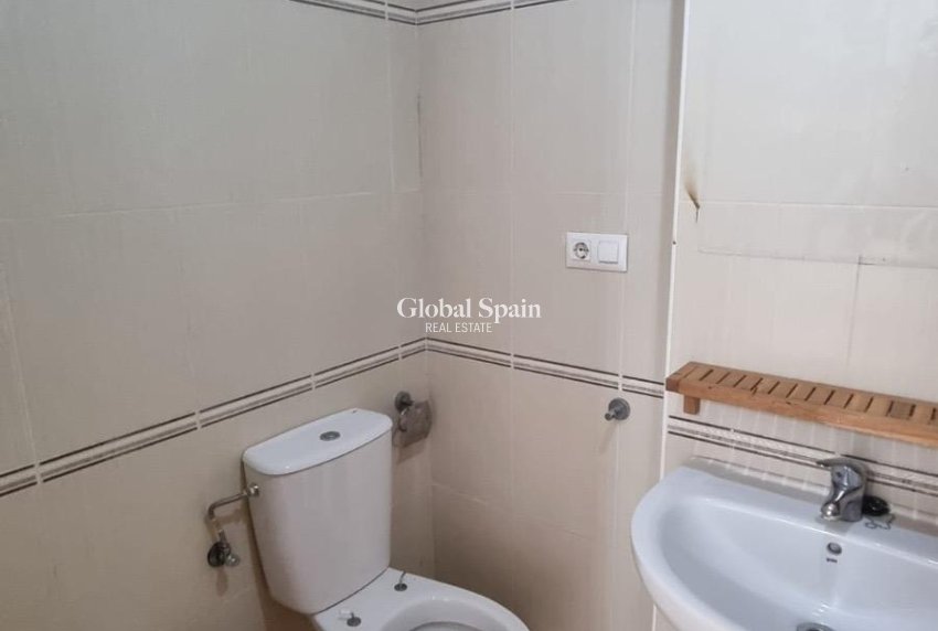 Revente - APPARTEMENT -
TORREVIEJA - El molino