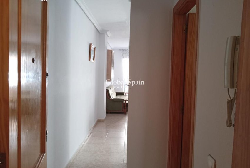 Revente - APPARTEMENT -
TORREVIEJA - El molino