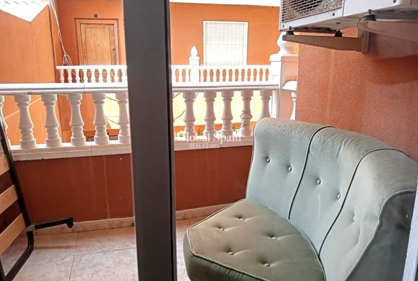 Revente - APPARTEMENT -
TORREVIEJA - El molino
