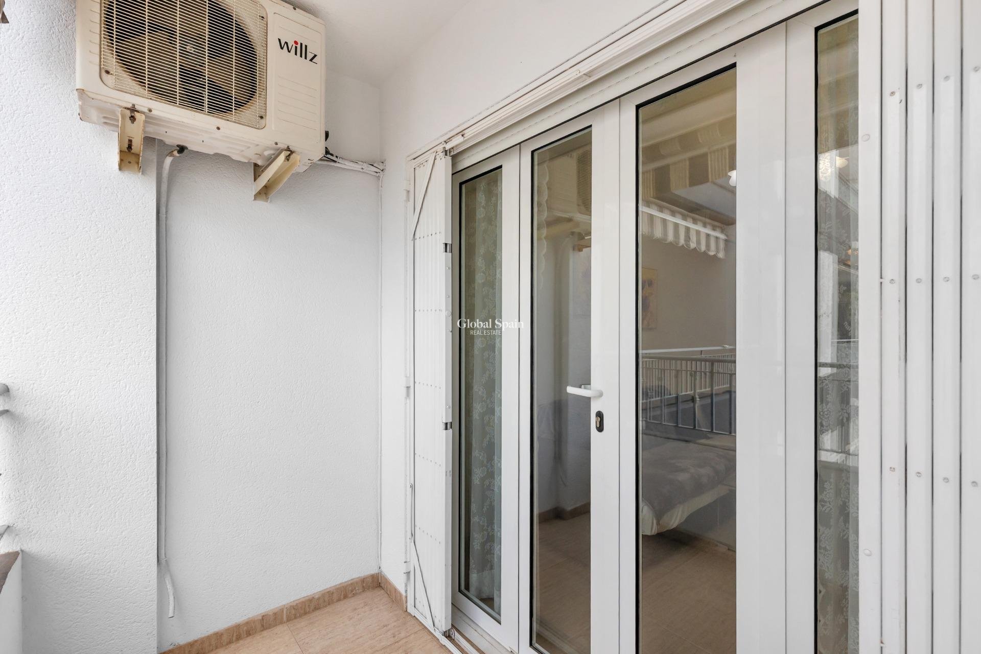 Revente - APPARTEMENT -
TORREVIEJA - El Molino