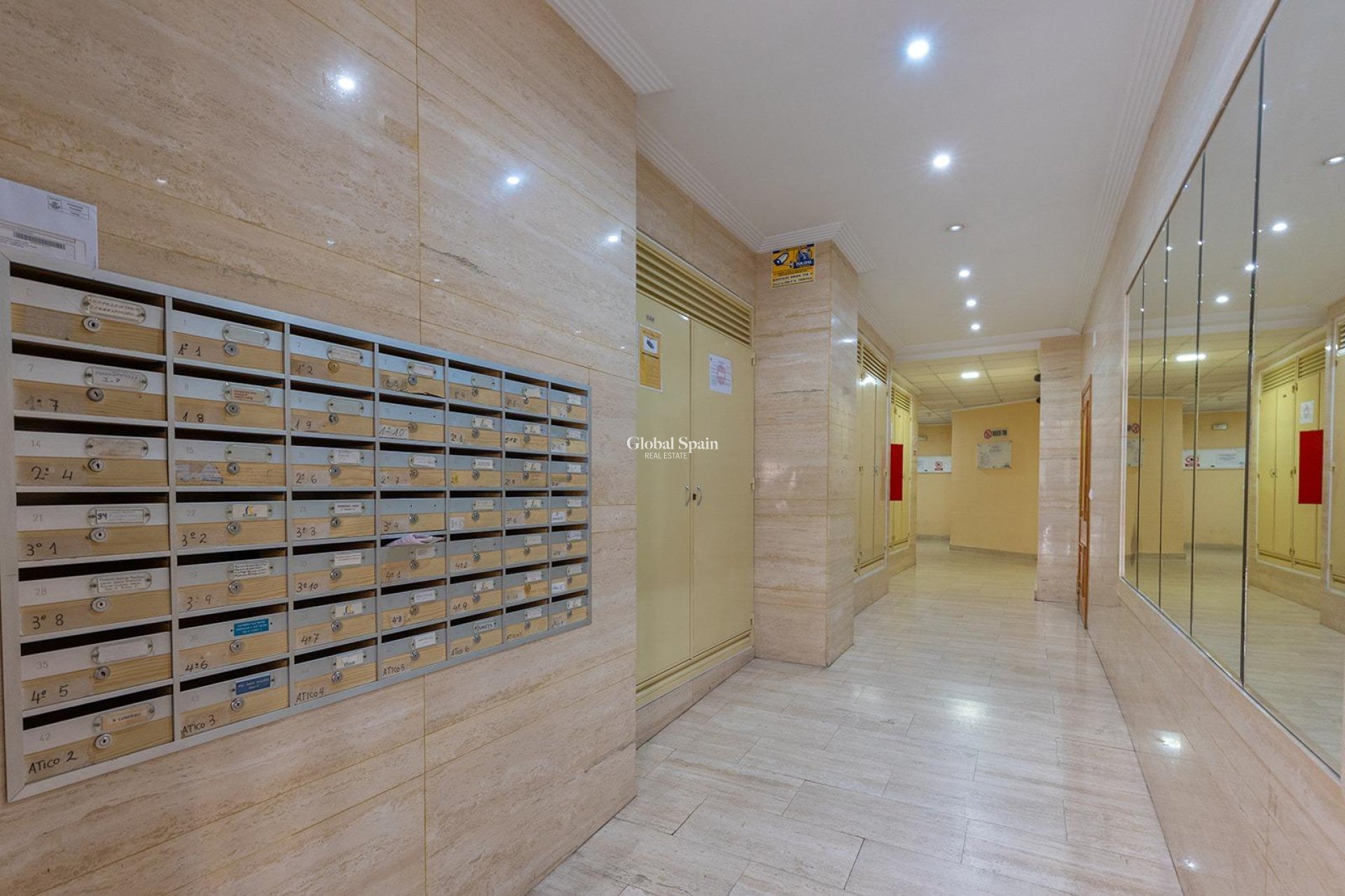 Revente - Appartement -
TORREVIEJA - Estacion de autobuses