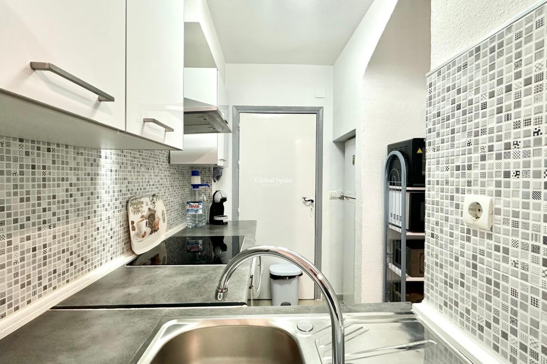 Revente - APPARTEMENT -
TORREVIEJA - Estacion de autobuses