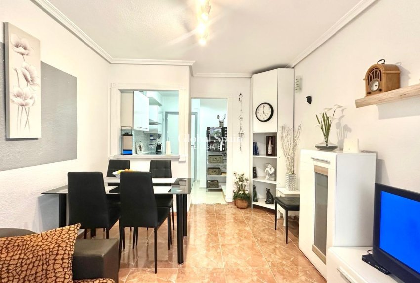 Revente - APPARTEMENT -
TORREVIEJA - Estacion de autobuses