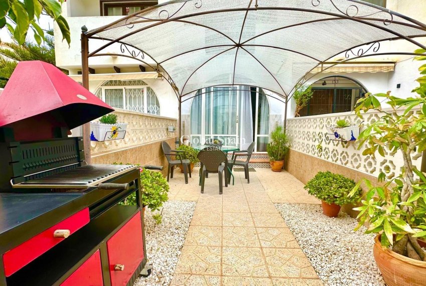 Revente - APPARTEMENT -
TORREVIEJA - Estacion de autobuses