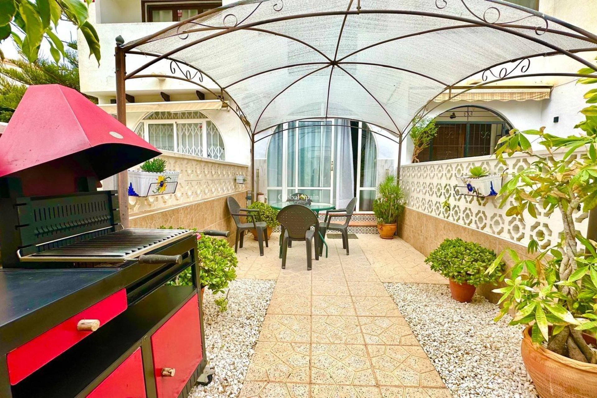 Revente - APPARTEMENT -
TORREVIEJA - Estacion de autobuses