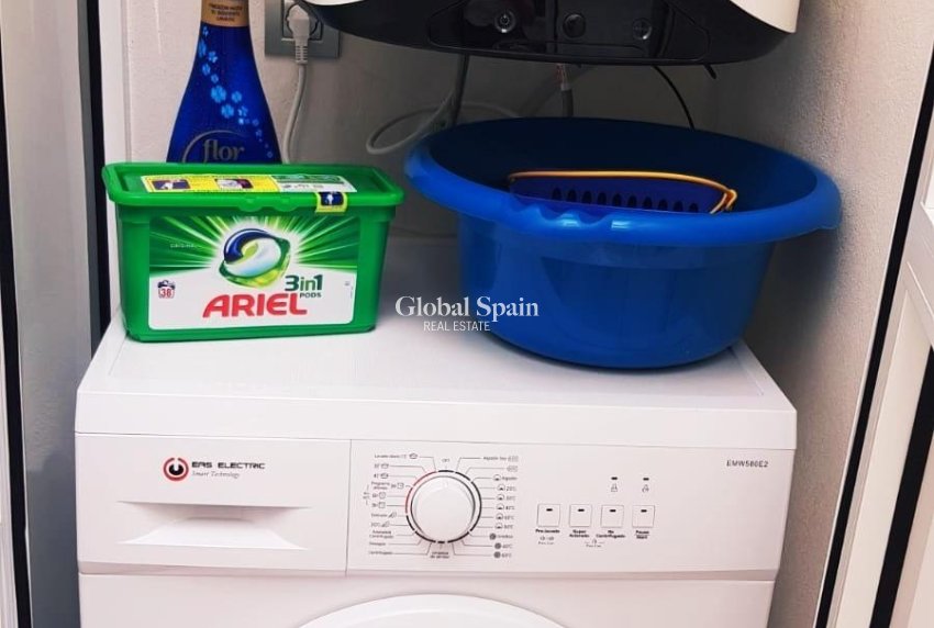 Revente - APPARTEMENT -
TORREVIEJA - Estacion de autobuses