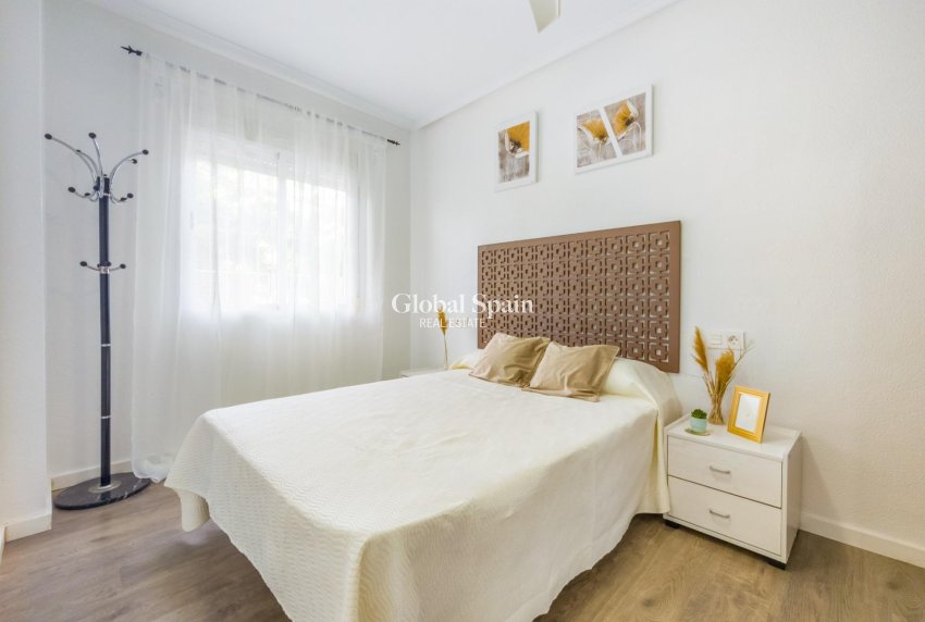 Revente - APPARTEMENT -
TORREVIEJA - Estacion de autobuses