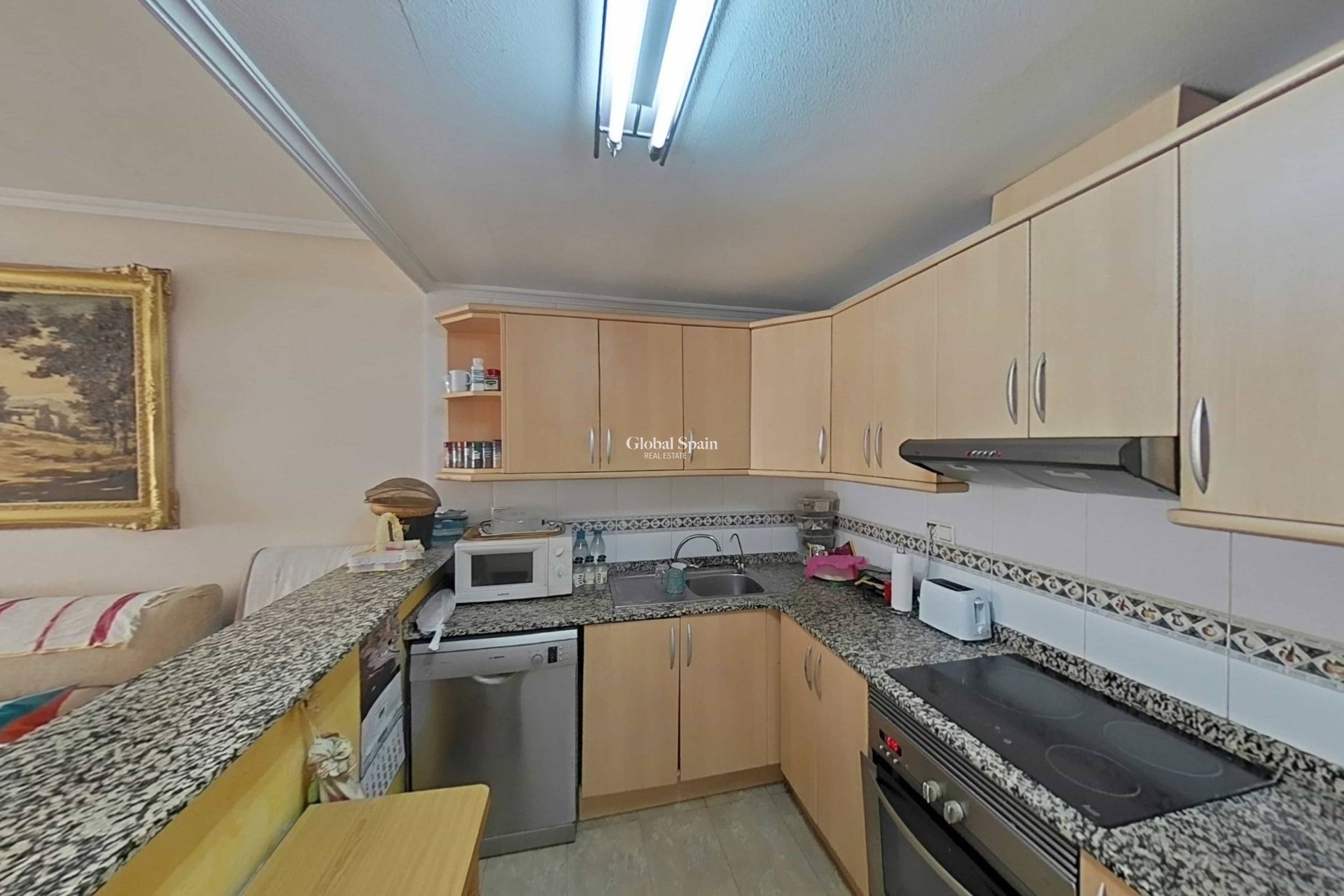 Revente - APPARTEMENT -
TORREVIEJA - Estacion de autobuses