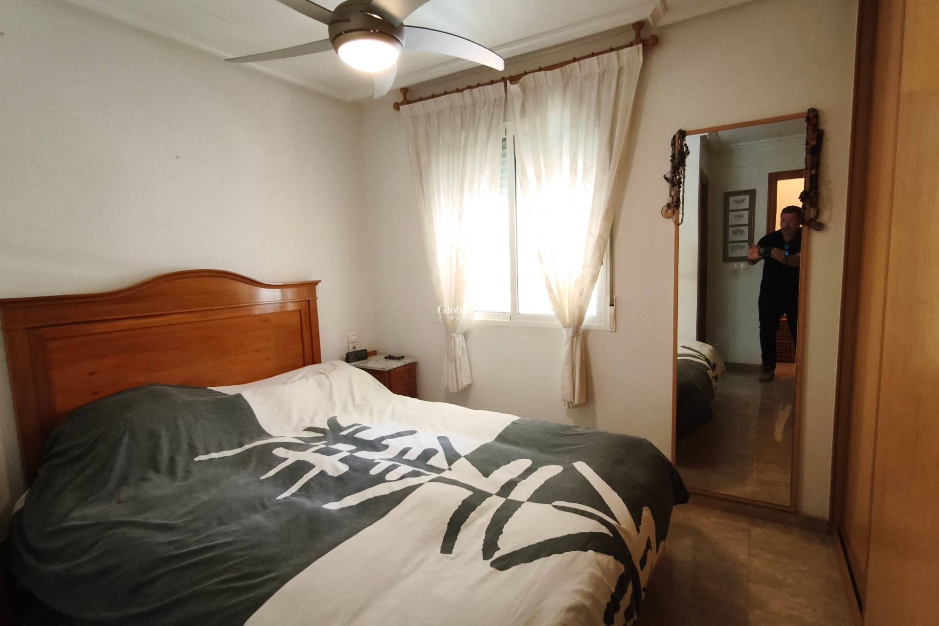 Revente - APPARTEMENT -
TORREVIEJA - Estacion de autobuses