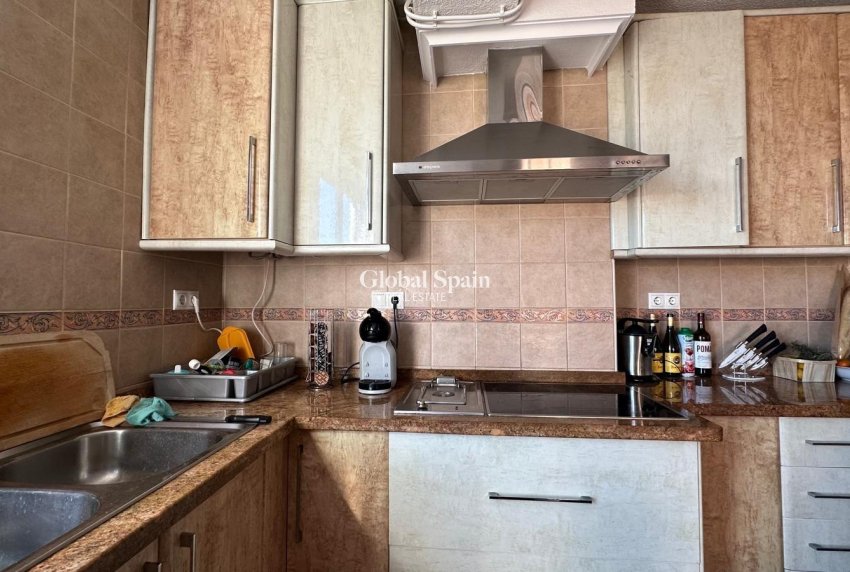 Revente - APPARTEMENT -
TORREVIEJA - Estacion de autobuses