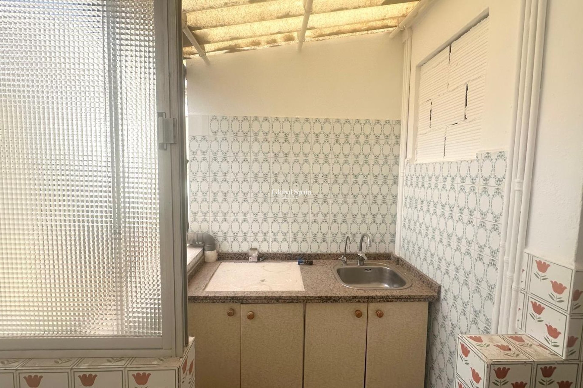 Revente - APPARTEMENT -
TORREVIEJA - Estacion de autobuses