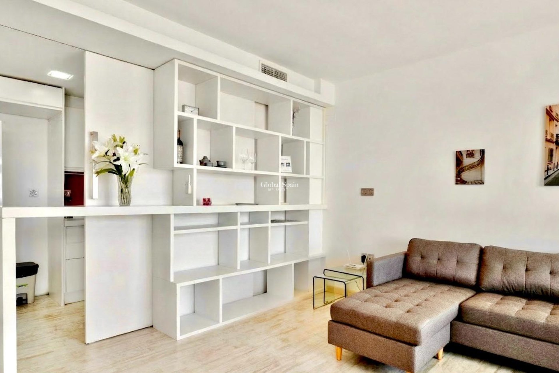 Revente - APPARTEMENT -
TORREVIEJA - Estacion de autobuses