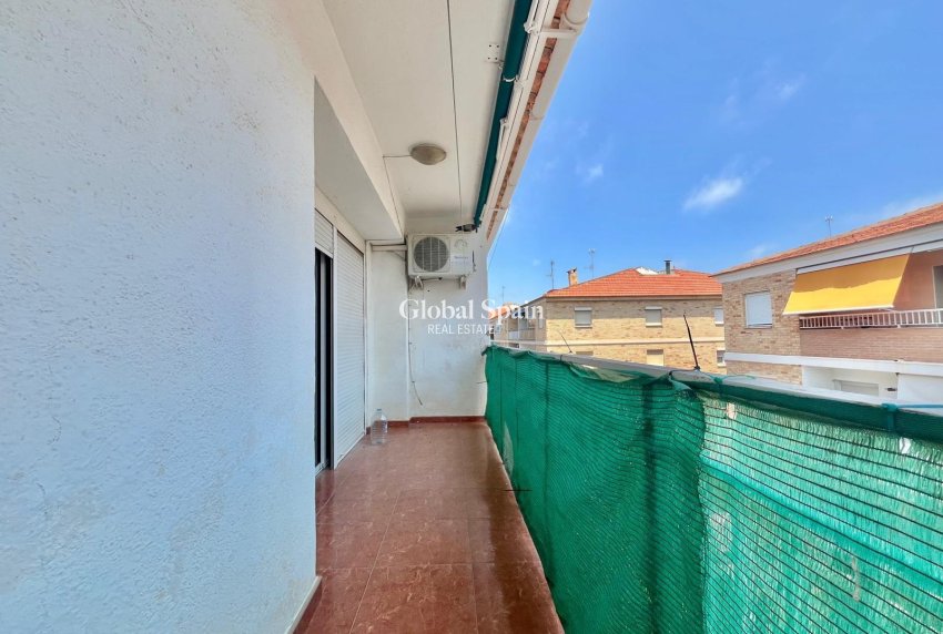 Revente - APPARTEMENT -
TORREVIEJA - Estacion de autobuses