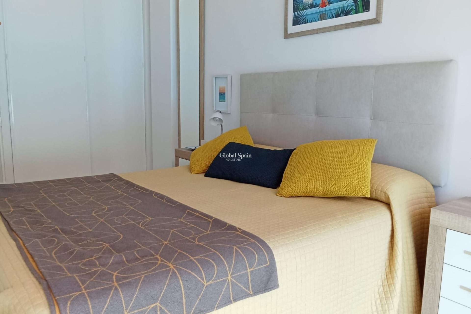 Revente - APPARTEMENT -
TORREVIEJA - Estacion de autobuses