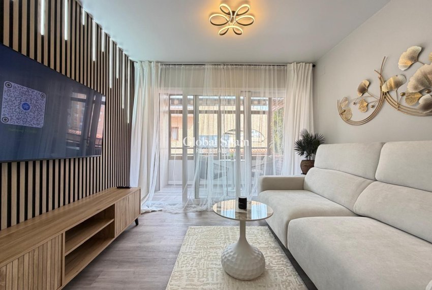 Revente - APPARTEMENT -
TORREVIEJA - Estacion de autobuses