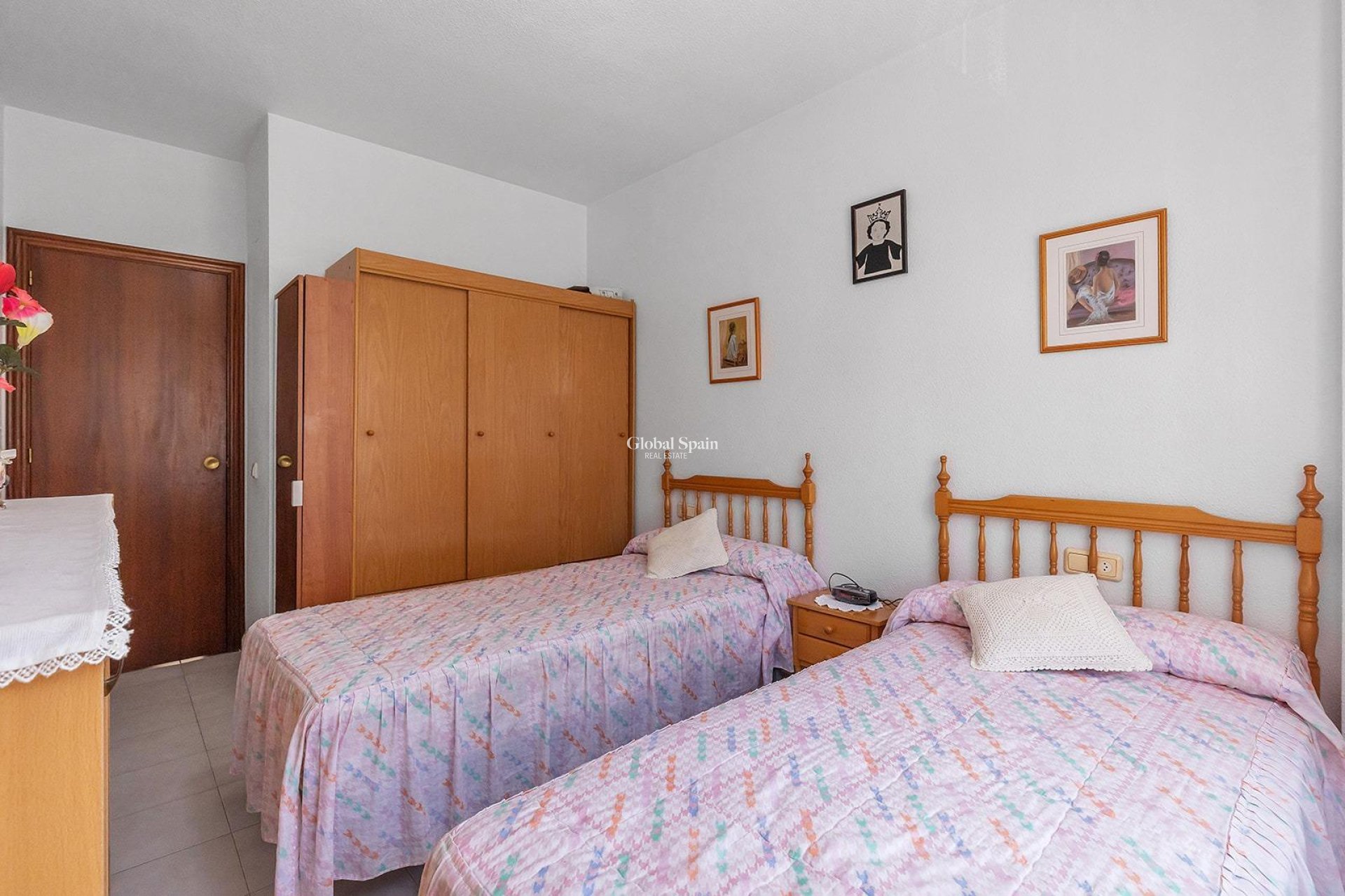 Revente - APPARTEMENT -
TORREVIEJA - Estacion de autobuses