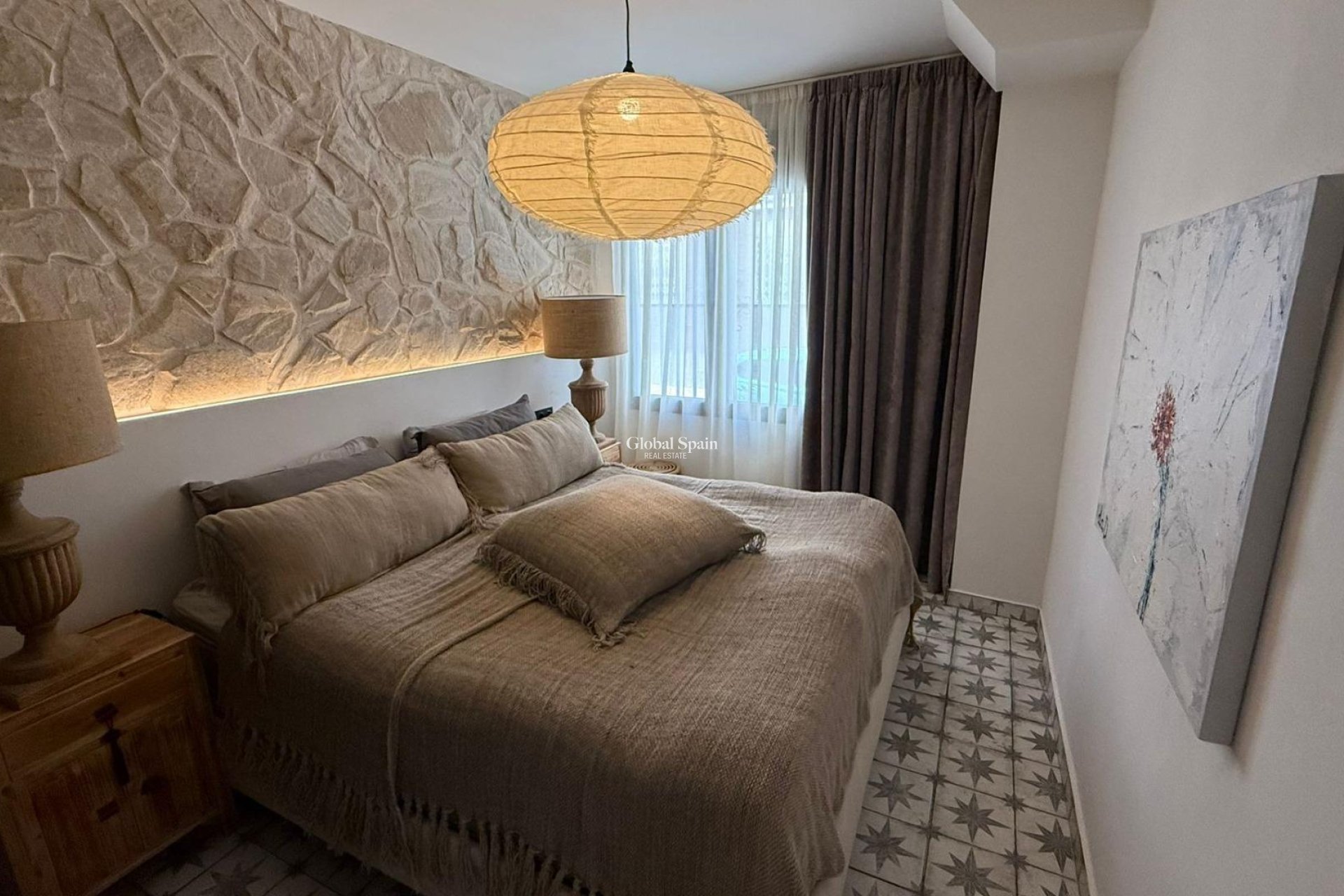 Revente - APPARTEMENT -
TORREVIEJA - Estacion de autobuses