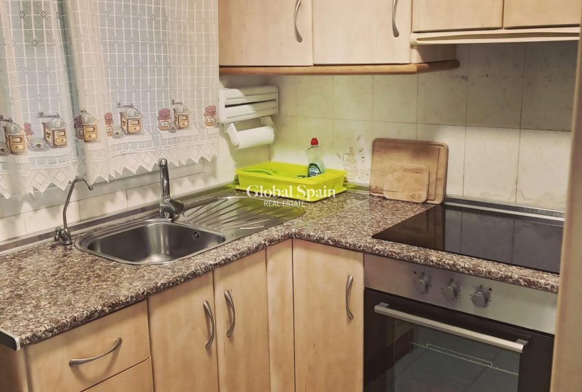 Revente - APPARTEMENT -
TORREVIEJA - Estacion de autobuses
