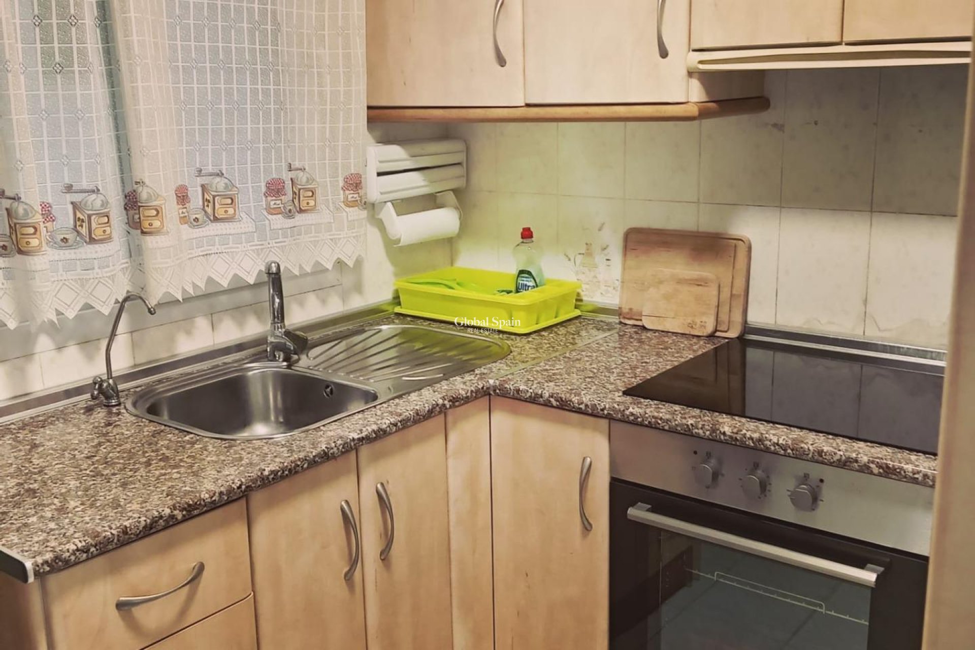 Revente - APPARTEMENT -
TORREVIEJA - Estacion de autobuses