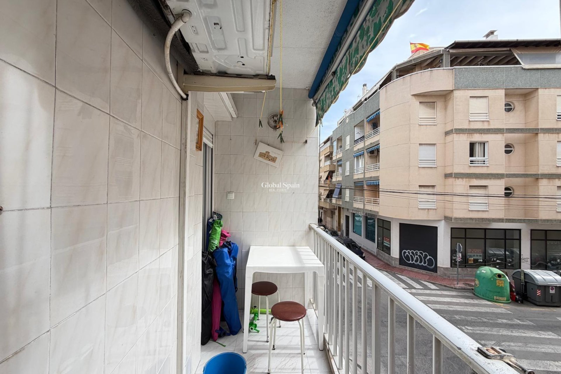 Revente - APPARTEMENT -
TORREVIEJA - Estacion de autobuses
