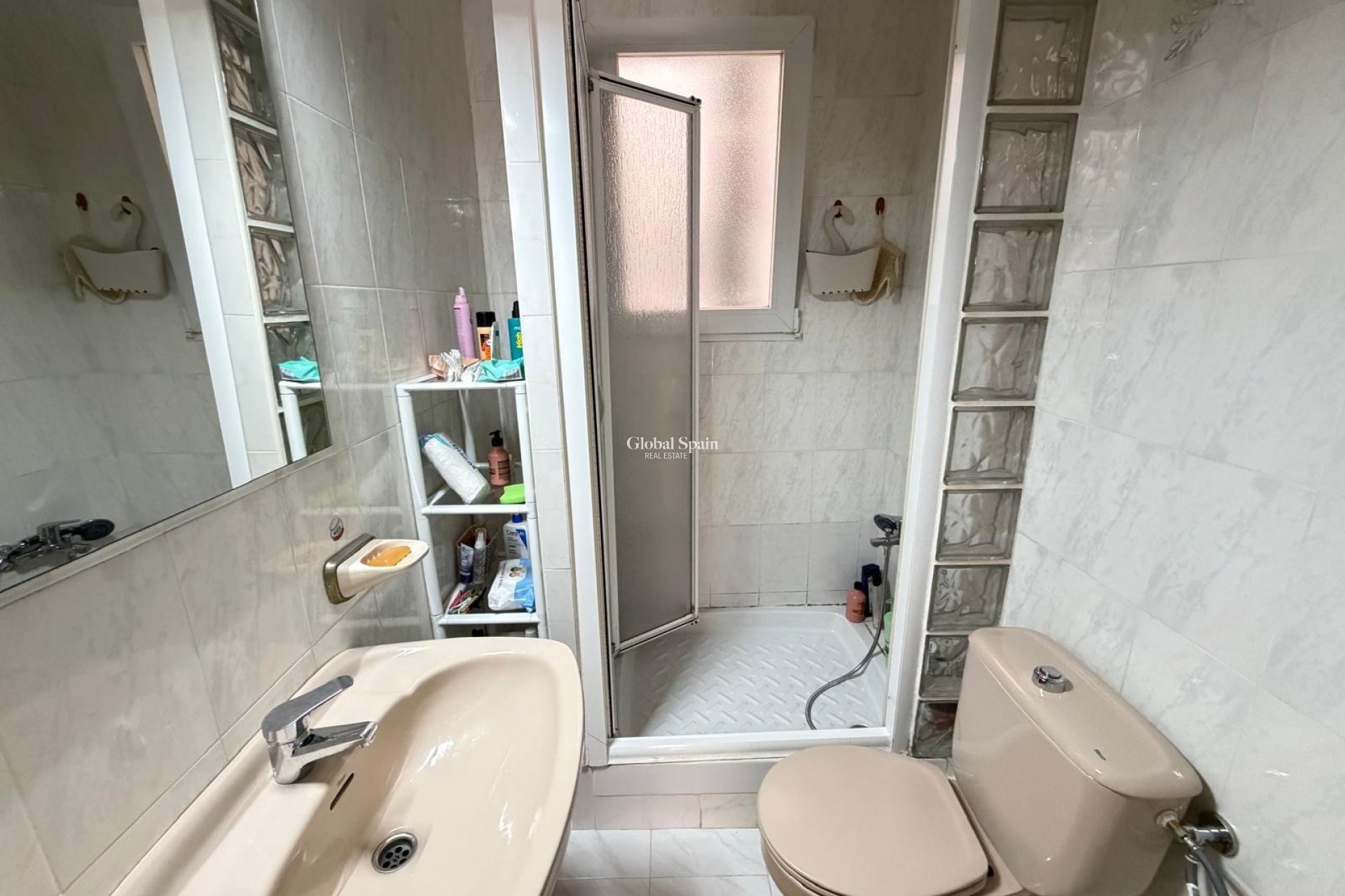 Revente - APPARTEMENT -
TORREVIEJA - Estacion de autobuses