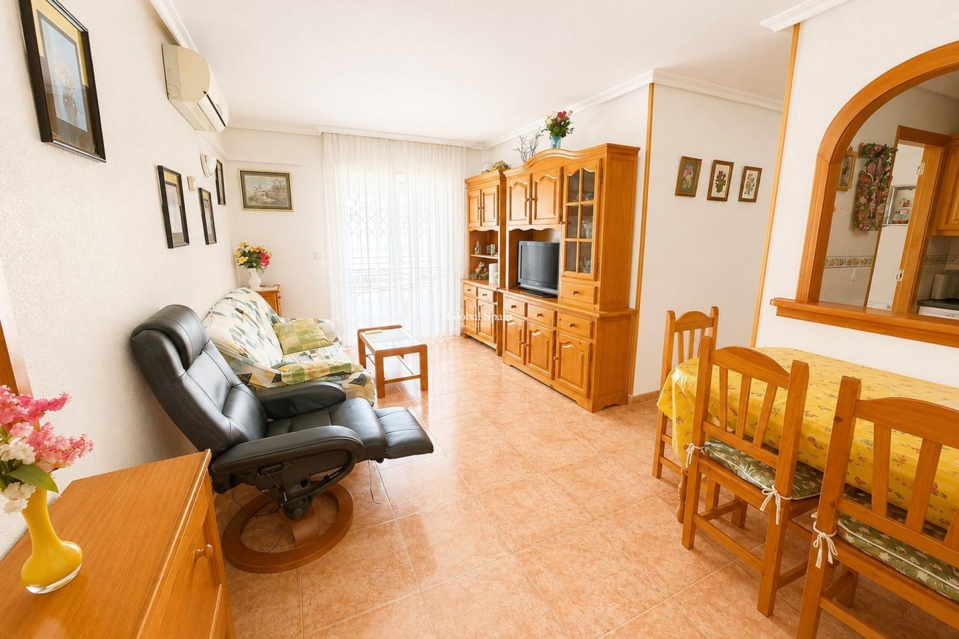 Revente - APPARTEMENT -
TORREVIEJA - Estacion de autobuses