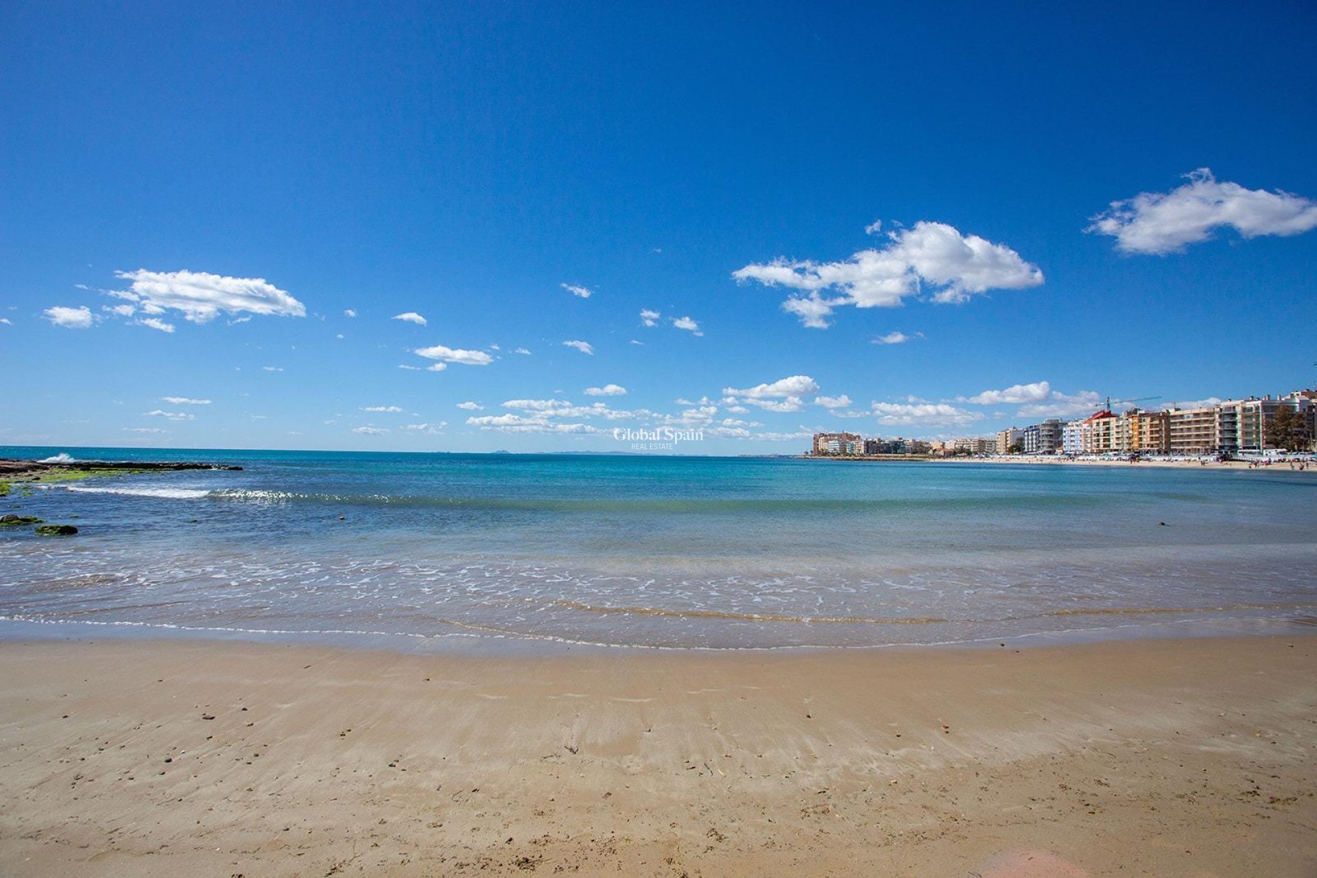 Revente - APPARTEMENT -
TORREVIEJA - Estacion de autobuses