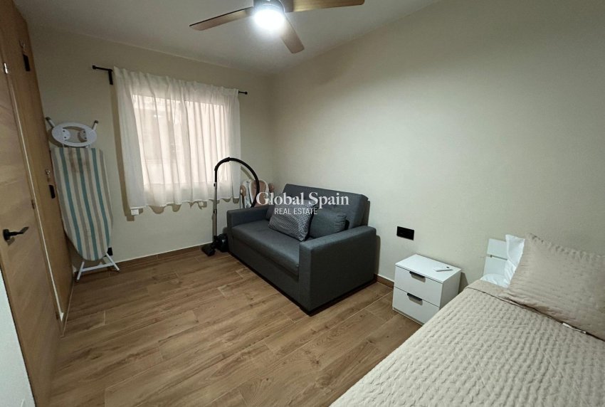 Revente - APPARTEMENT -
TORREVIEJA - Estacion de autobuses