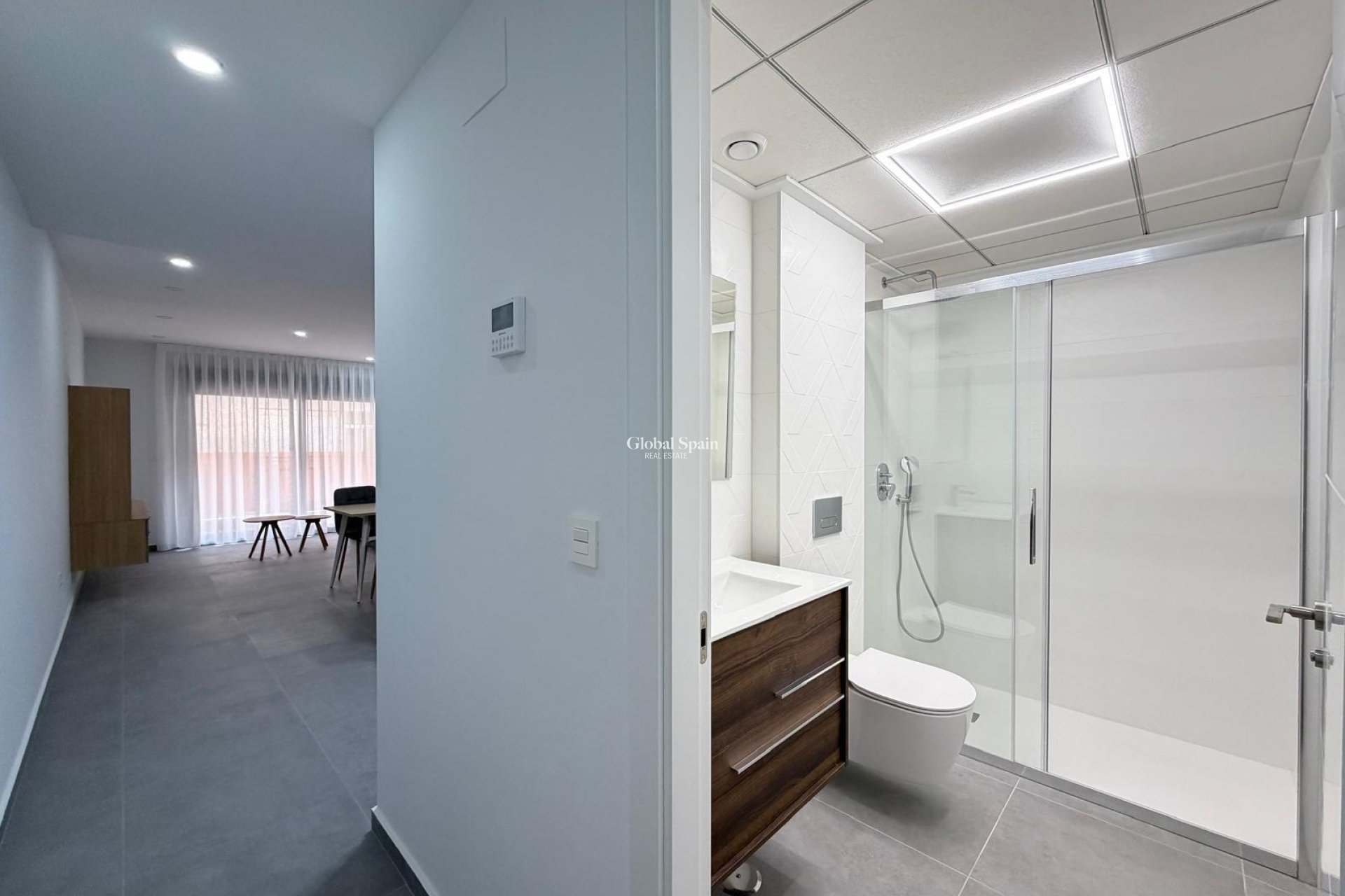 Revente - APPARTEMENT -
TORREVIEJA - Estacion de autobuses
