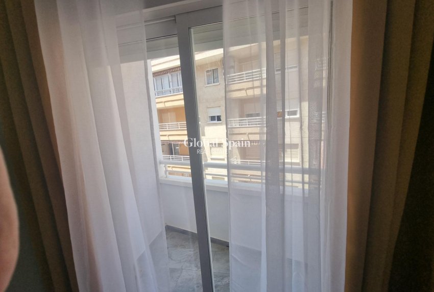 Revente - APPARTEMENT -
TORREVIEJA - Estacion de autobuses