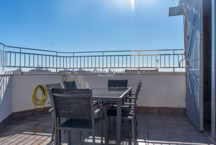 Revente - APPARTEMENT -
TORREVIEJA - Estacion de autobuses
