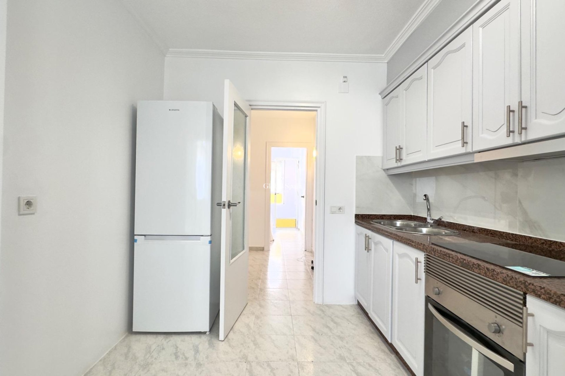 Revente - APPARTEMENT -
TORREVIEJA - Estacion de autobuses