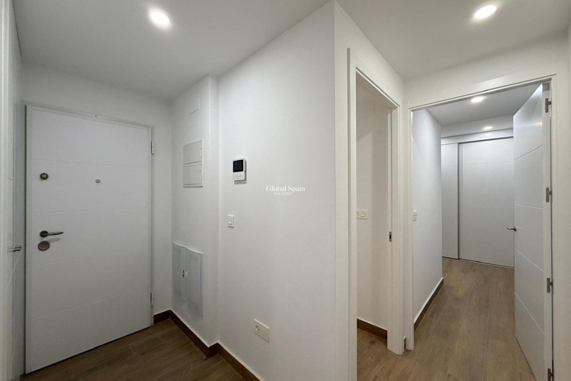 Revente - APPARTEMENT -
TORREVIEJA - Estacion de autobuses
