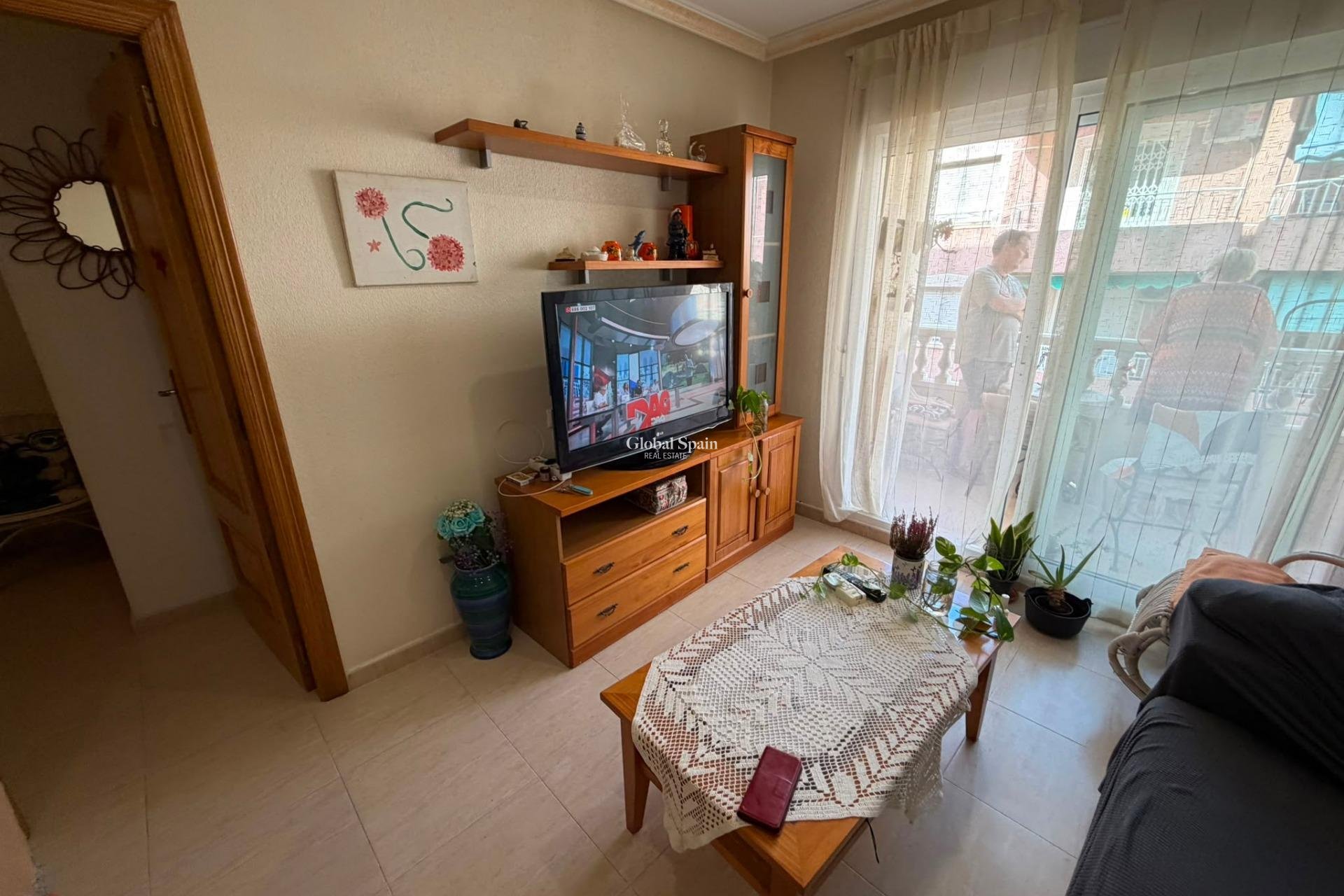 Revente - APPARTEMENT -
TORREVIEJA - Estacion de autobuses