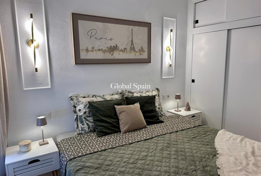 Revente - APPARTEMENT -
TORREVIEJA - Estacion de autobuses